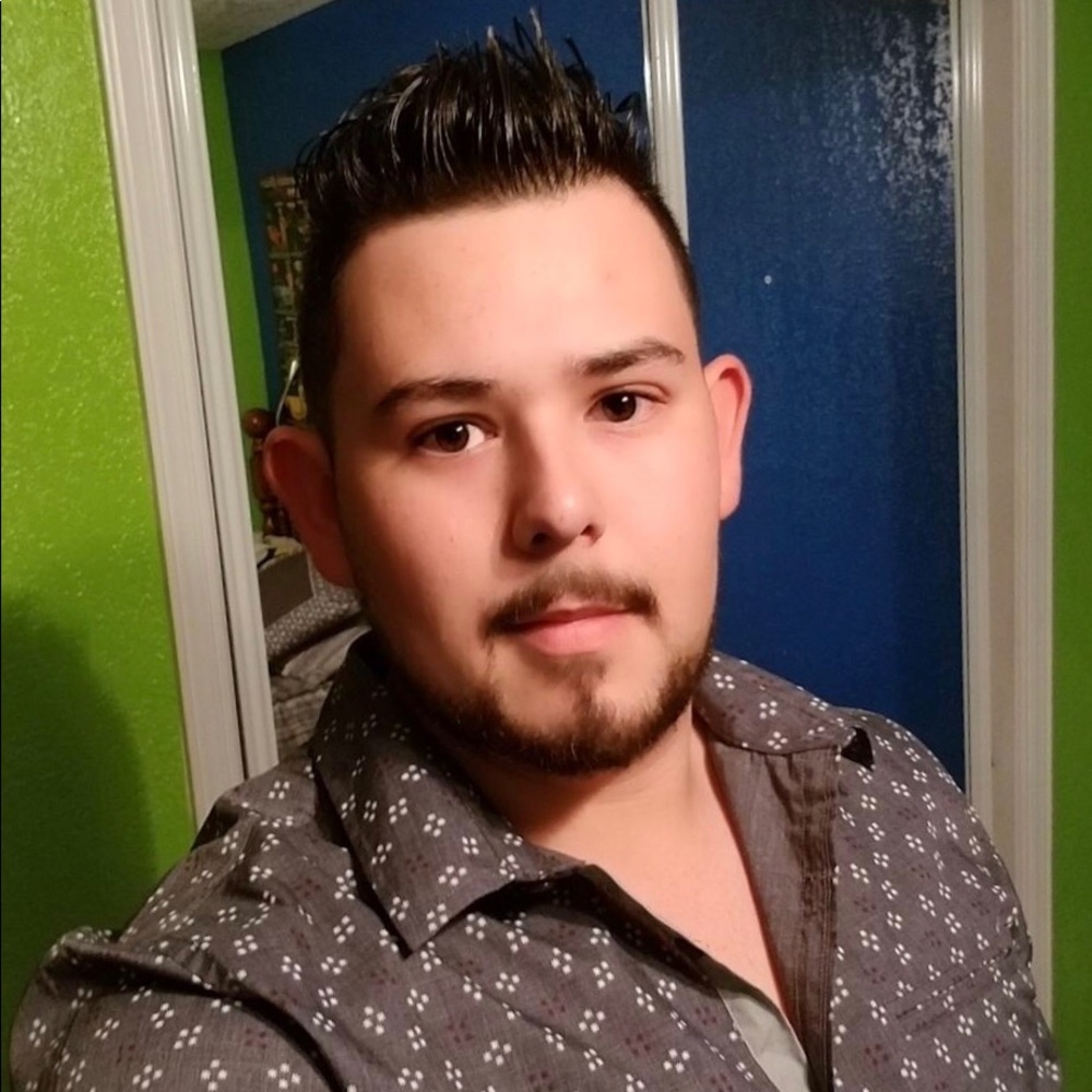 Meet your Posher, Raul